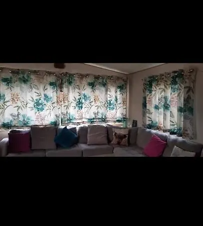 N And B Caravan Hire Flamingo Land * Kirby Misperton