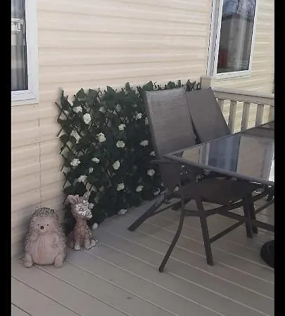 Kemping N And B Caravan Hire Flamingo Land Kirby Misperton