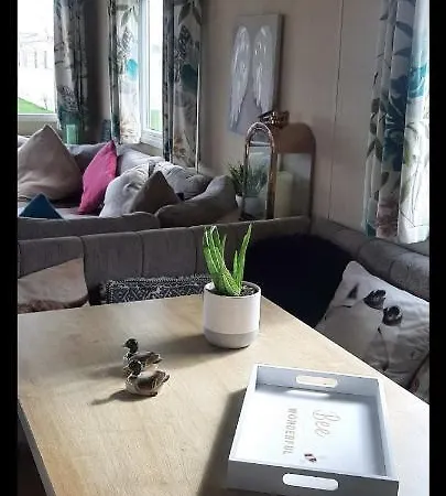 N And B Caravan Hire Flamingo Land Camping *