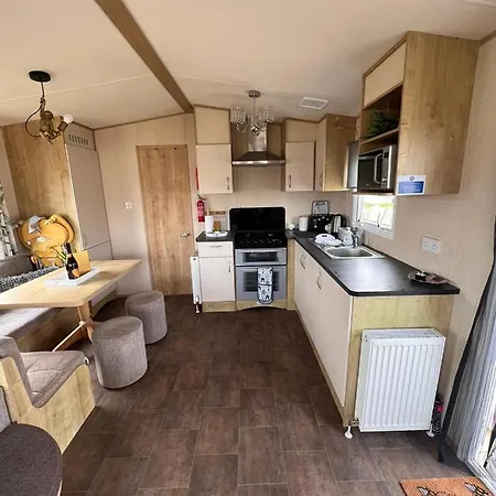 N And B Caravan Hire Flamingo Land * Kirby Misperton